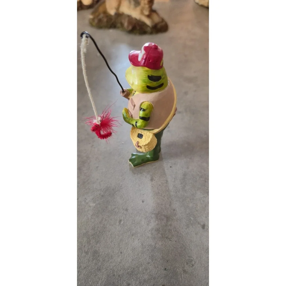 Frog Fisherman Figurine w/ Fishing Pole & Feather Lure – Cute Decor!